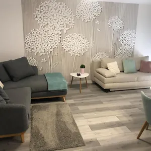 Apartament Gyoengye Delux, Seghedin